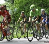 VIDEO: Renner in Tirreno Adriatico ontwijkt maar nét de vangrail en stort de dieperik in