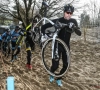 🎥 Sven Nys gaat voluit in de fitness op opzwepende beats