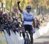 Ook een val kan Mathieu van der Poel niet stoppen, taaie Vanthourenhout beste Belg