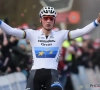 Mathieu van der Poel pronkt met honderdste overwinning