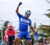 Topfavoriet Julian Alaphilippe houdt Oliver Naesen van de zege in Milaan-Sanremo, ook Wout Van Aert verrast