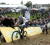 Mathieu van der Poel rijdt naar vier op een rij in Hamme