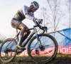 Mathieu van der Poel heeft aardig wat overschot ten opzichte van Pidcock in Gullegem