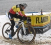 Sanne Cant valt na een sterke cross in de sneeuw alsnog naast podium, Alvarado klopt Brand in de sprint in Lille