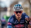 Van der Poel doet op Mûr-de-Bretagne wat Poulidor nooit deed in de Tour: naast rit winnen ook geel pakken