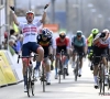 Sterke Deen legt er van Aert en Philipsen op met machtige sprint in Parijs-Nice