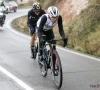 Richard Carapaz wint in Catalonië na vlucht met twee van 125 kilometer