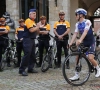 📷 Evenepoel duikt plots op de Grote Markt in Brussel op voor bijzonder peterschap