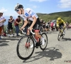 Tadej Pogacar bezoekt zijn vriendin Urska Zigart in de Tour de France Femmes