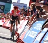 Molano wint de slotrit in de Vuelta vol met foto's, champagne en eerbetonen, Remco Evenepoel eindwinnaar