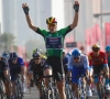 🎥 Tim Merlier is duidelijk de sterkste sprinter in de UAE Tour, hij wint opnieuw en deze keer zonder fotofinish