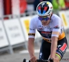 Goed voor Remco Evenepoel in de Giro?: concurrent ziet helper uitvallen met een dijbeenbreuk