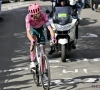 🎥 Simon Carr voert in de Ronde van de Alpen een straf nummertje op, de eindzege is voor Tao Geoghegan Hart