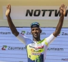 🎥 Biniam Girmay laat voor het eerst van zich horen na dubbele valpartij en opgave in Giro