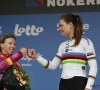 Lotte Kopecky zet ploeggenote op weg naar overwinning en houdt leiderstrui stevig vast