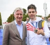 Met dank aan het voorwiel: Wout van Aert onthult hoeveel winst hem dat opleverde in jacht op medaille