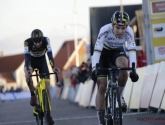 Wout Van Aert legt uit waarom hij twee keer lek reed en laat zich uit over 'onklopbare' Mathieu van der Poel