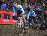 Absoluut fenomenale demonstratie van Wout Van Aert, die derde wereldtitel op rij pakt in hol van de leeuw