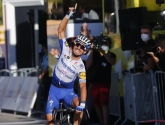 Emotionele Alaphilippe heeft waar hij op aan het jagen was: "Ik draag deze overwinning op aan mijn papa"