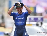 Remco Evenepoel en Mauri Vansevenant rijden virtueel Alpe d'Huez op tijdens hun 'Dans met de wolven'