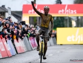 Van Aert maakt indruk op goede vriend van Lefevere: "Hij kan in Monaco wonen of rondrijden in Ferrari, maar doet dat niet"