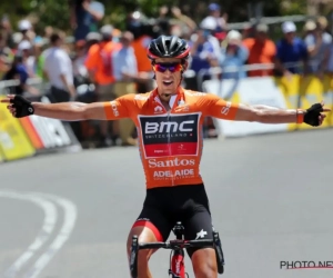 Déjà vu in Tour Down Under: Porte wint voor vierde jaar op rij op Willunga Hill en verstevigt leidersplaats