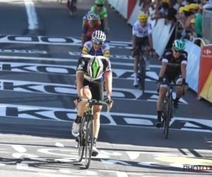 Uniek! Bekijk de sprint van Naesen én Van Avermaet vanuit standpunt Gilbert