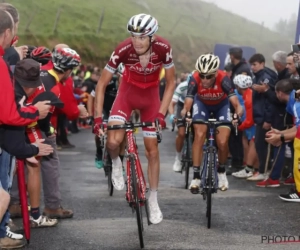 Peloton over de helse Vuelta-klim: "Zonder volk was ik te voet gegaan" & "Zelfs met de auto moeilijk om boven te komen"