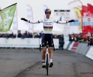 Wat een spankracht! Sweeck legt Van Aert het vuur aan de schenen, maar die laatste kroont zich toch tot BK-koning van het zand