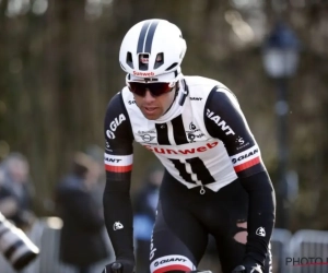 Slecht nieuws voor Michael Matthews na valpartij in de Omloop Het Nieuwsblad