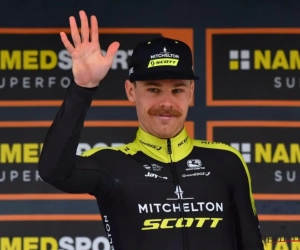 🎥 Van een knap staaltje sportiviteit gesproken: Australiër van Mitchelton-Scott bekommert zich om landgenoot na zware valpartij