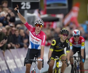 🎥 Throwback naar 2019: van der Poel wint Dwars door Vlaanderen na zeer spannende wedstrijd