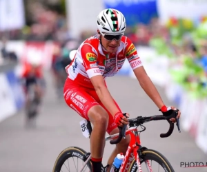 Masnada vloert de grote kanonnen in bergrit in Ronde van de Alpen