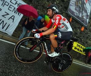 🎥 Schaapjes tellen voor De Gendt: Belg van Lotto-Soudal zat vast in opmerkelijke file