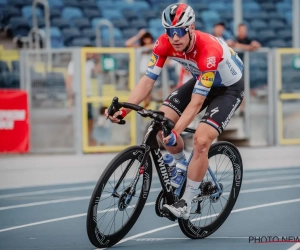 Daar is Fabio Jakobsen! Nederlander maakt na 7 maanden zijn wederoptreden in het peloton