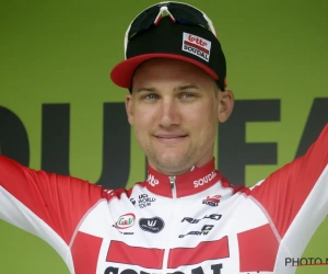 Tim Wellens klaar om in Monaco in het huwelijksbootje te stappen, De Gendt komt met ludiek cadeau