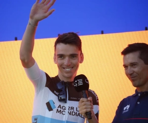 Romain Bardet bespreekt eigen opvallende keuze en ziet Evenepoel zeker ooit grote ronde winnen