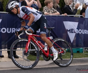 Richie Porte en Michael Matthews zitten met Belgische autoracer in fietsgroep