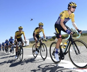 🎥 Primoz Roglic werd gevraagd naar zijn ploegmaat... Sam Bennett: "Lever je perskaart maar in"