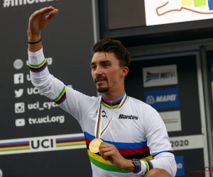 📷 Julian Alaphilippe en Greg Van Avermaet verkennen de route van de Ronde van Vlaanderen al eens