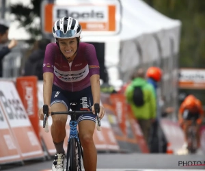 Winnares van La Course volgt Van Vleuten op in Luik-Bastenaken-Luik na boeiende tweestrijd