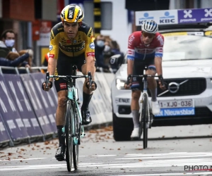 Wout van Aert komt nog even terug op Gent-Wevelgem en Mathieu van der Poel: "Ik ben niet lang boos geweest"