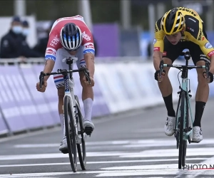 HERBELEEF: Van der Poel wint Ronde van Vlaanderen na koninklijke sprint tegen Van Aert, drama voor Alaphilippe