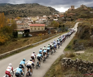 Negende etappe in de Vuelta wordt een rit voor de sprinters: peloton controleert kopgroep van twee renners