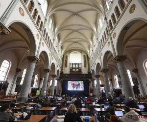 Apart: Sint-Hilariuskerk in Wevelgem omgetoverd tot perszaal