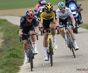 Pidcock moest deze keer (heel nipt) de duimen leggen voor Van Aert: "Ik dacht wel dat ik tweede was"