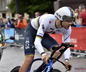 Filippo Ganna een klasse te sterk en opent zoals vorig jaar Giro met zege, Evenepoel mooi in top tien bij comeback