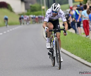 En plots rijdt Julian Alaphillippe ook in beeld... op Google Street View