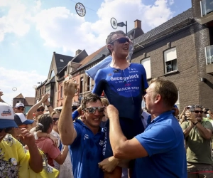 🎥 Hét moment dat Lampaert ontdekt dat hij Belgisch kampioen tijdrijden is en het feest losbreekt: "Kippenvel" 