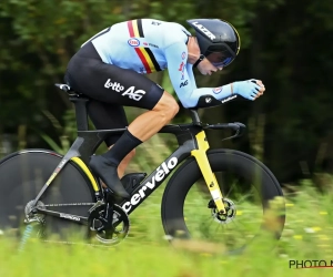 Straf! Wout van Aert rijdt een dag na de WK-tijdrit 230 kilometer op training: "'T zuur eruit zweten"